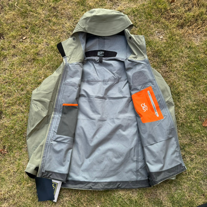 Jaqueta Arc'teryx Alpha SV 7 - Cinza