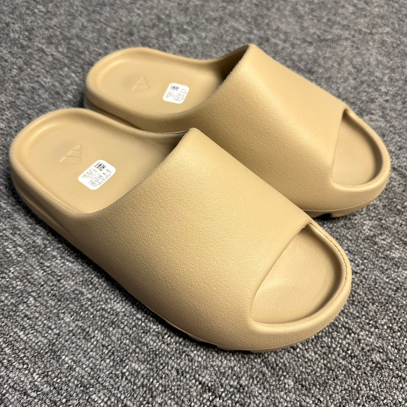 Adidas Yeezy Slide "Bege"