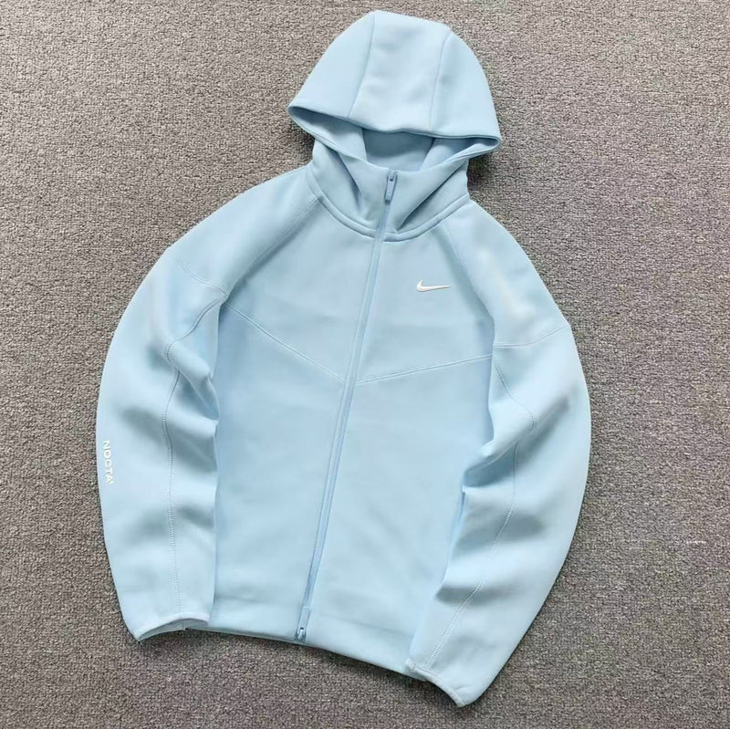 Conjunto NOCTA x Nike Tech Fleece - Azul Claro