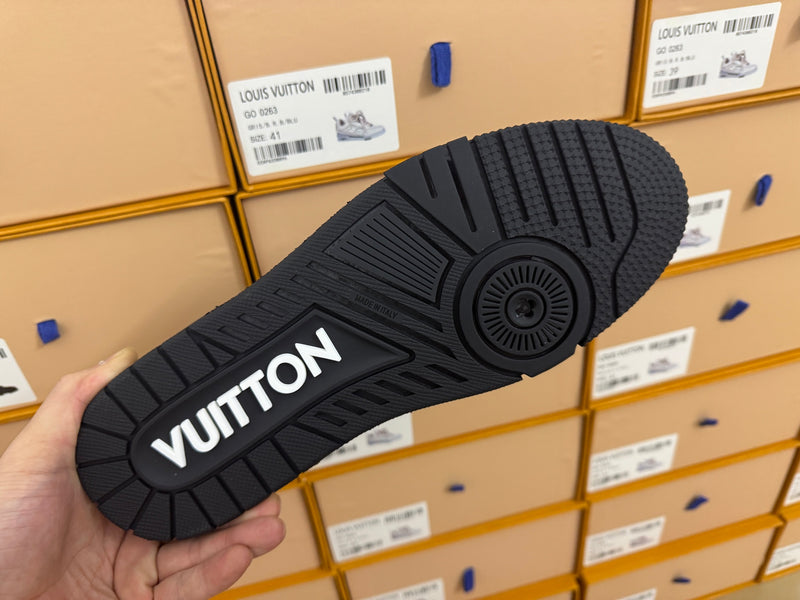 Takashi Murakami x Louis Vuitton LV Trainer Low "Black"
