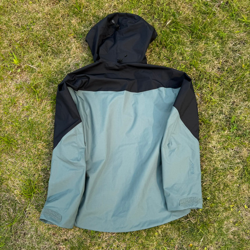 Jaqueta Arc'teryx Alpha SV 7 - Azul Piscina