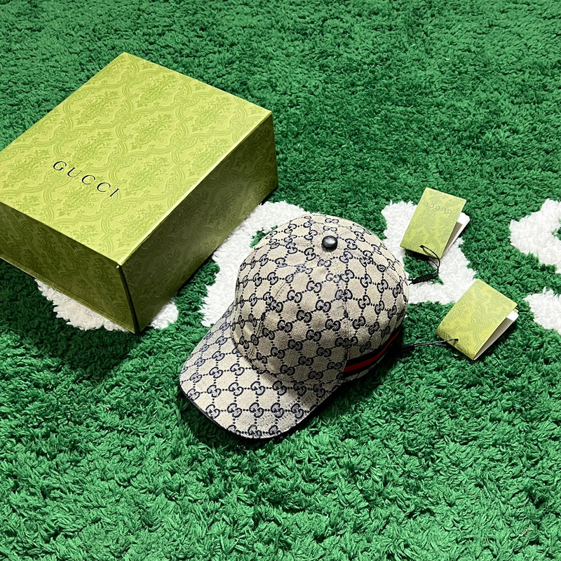 Boné Gucci Canvas GG Bege