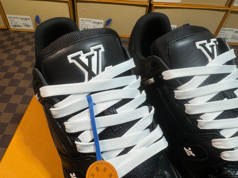 Louis Vuitton LV Trainer Low "Black White"