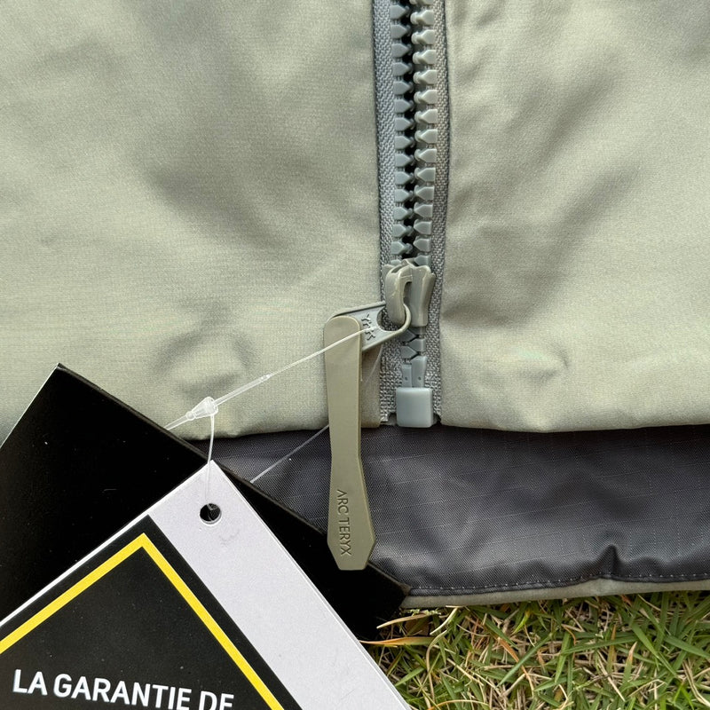 Jaqueta Arc'teryx Alpha SV 7 - Cinza