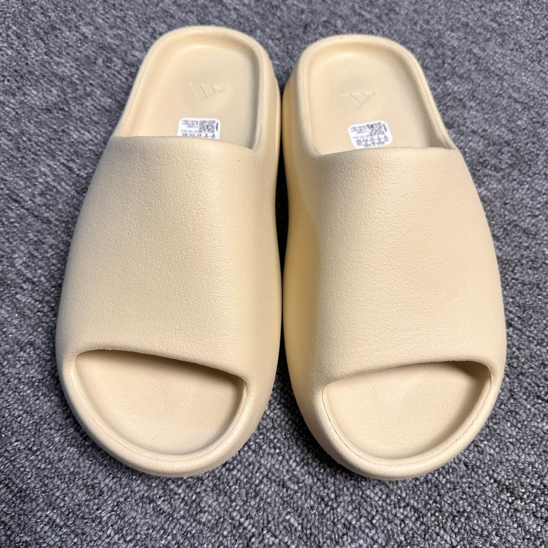 Adidas Yeezy Slide "Bone"
