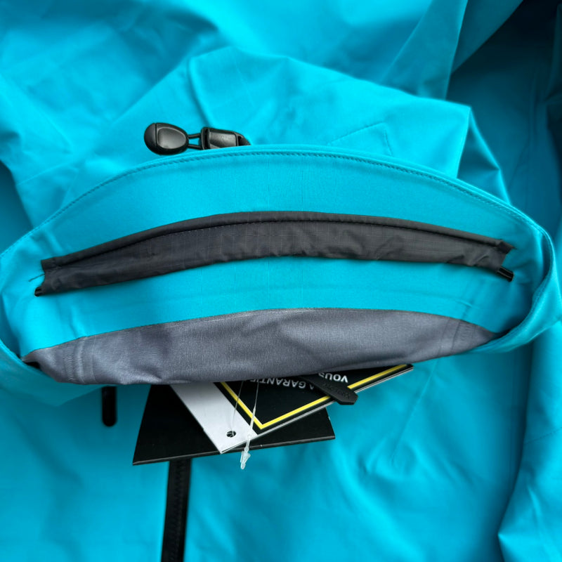 Jaqueta Arc'teryx Alpha SV 7 - Azul