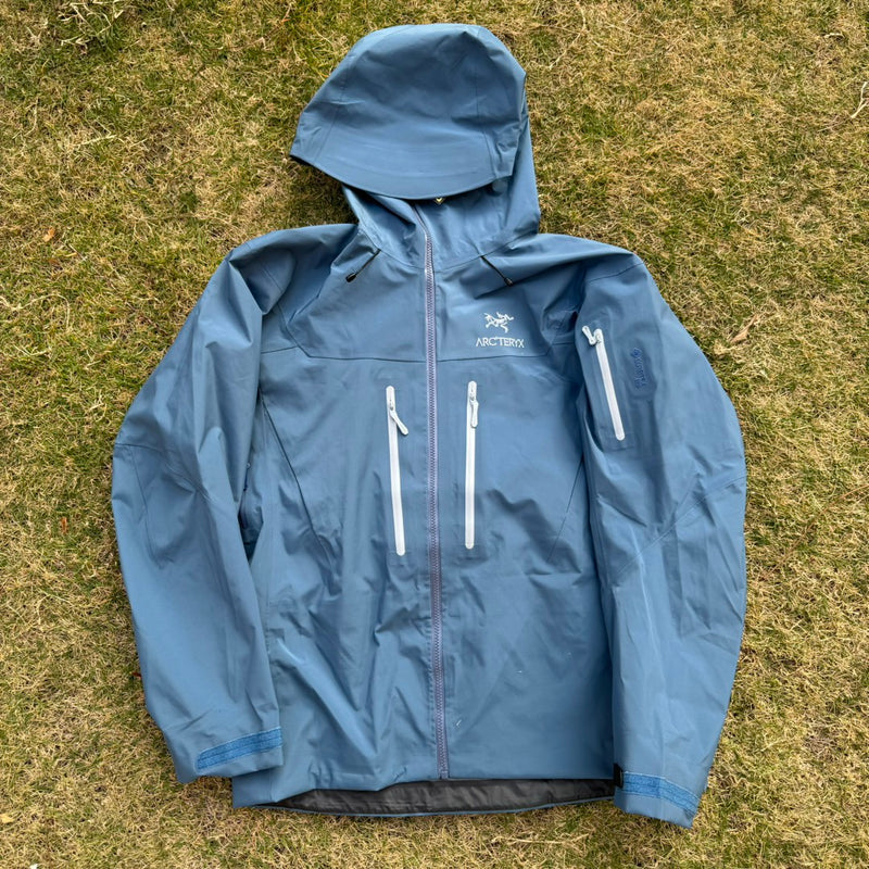 Jaqueta Arc'teryx Alpha SV 7 - Azul Aço