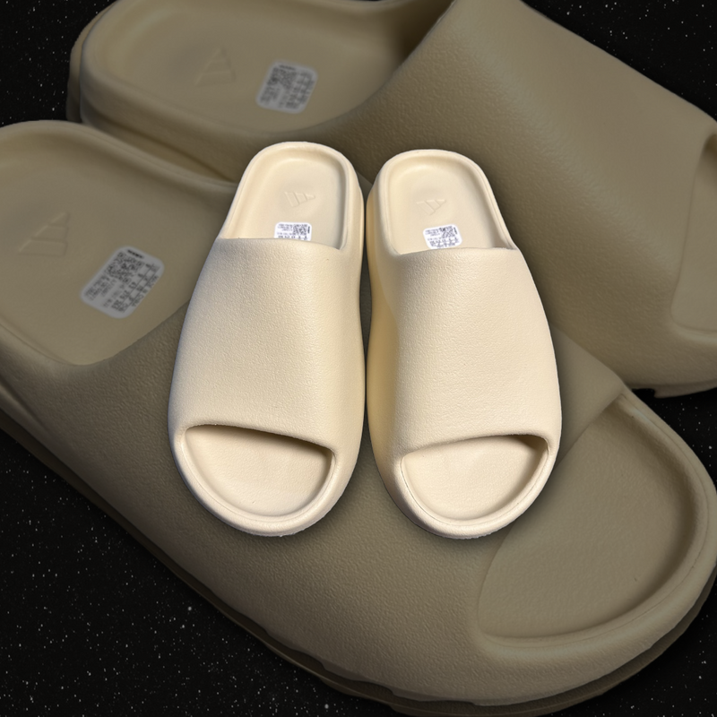Adidas Yeezy Slide "Bone"