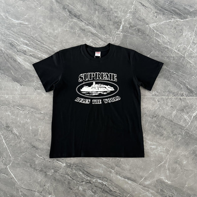 Camiseta Corteiz Alcatraz x Supreme "RULES THE WORLD"