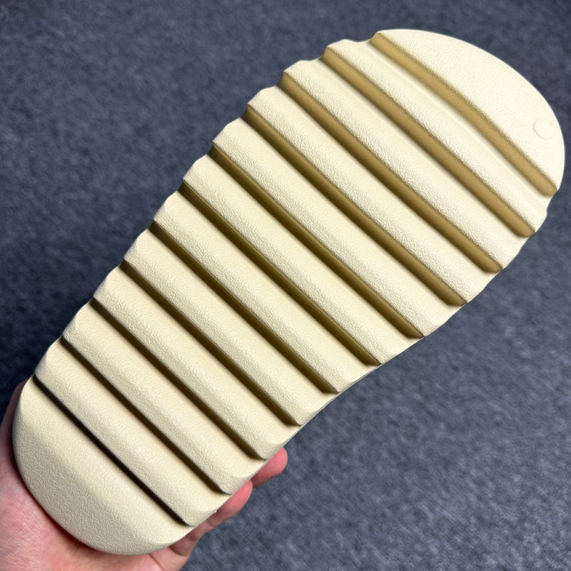 Adidas Yeezy Slide "Bone"