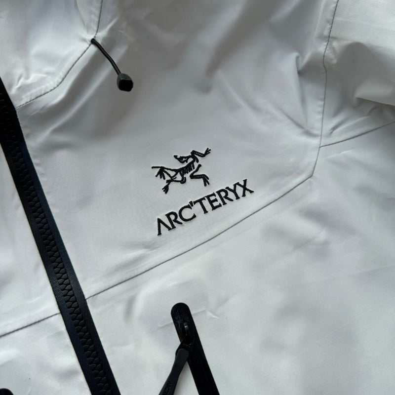 Jaqueta Arc'teryx Alpha SV 7 - Branco