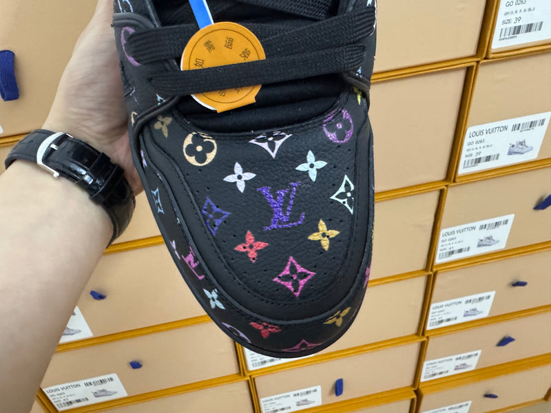 Takashi Murakami x Louis Vuitton LV Trainer Low "Black"