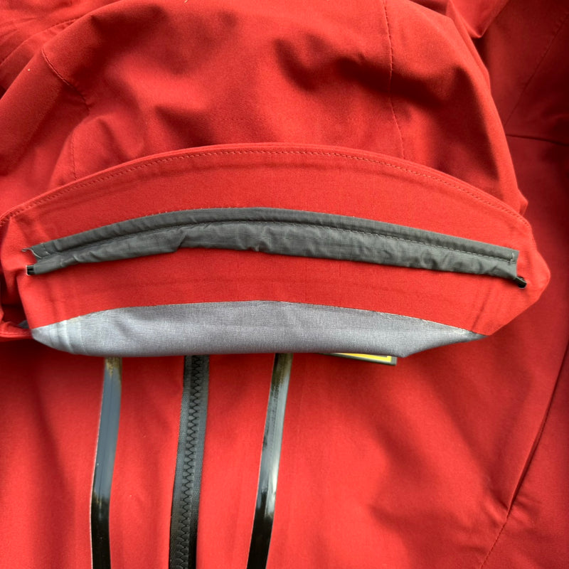 Jaqueta Arc'teryx Alpha SV 7 - Vermelho